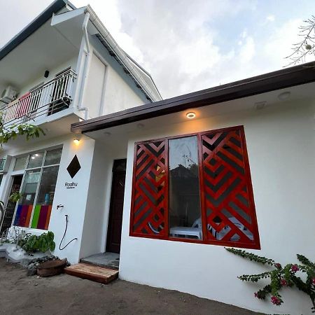 Raalhu Dhangethi Bed and Breakfast Exteriör bild