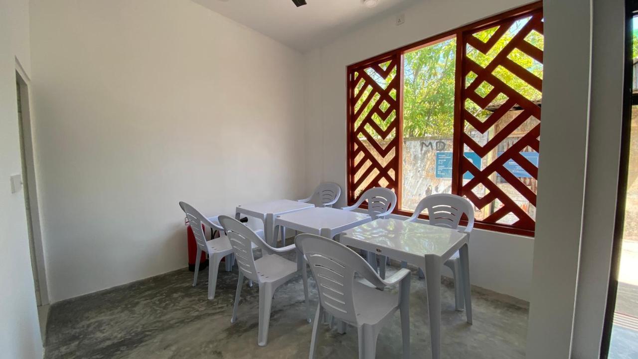Raalhu Dhangethi Bed and Breakfast Exteriör bild